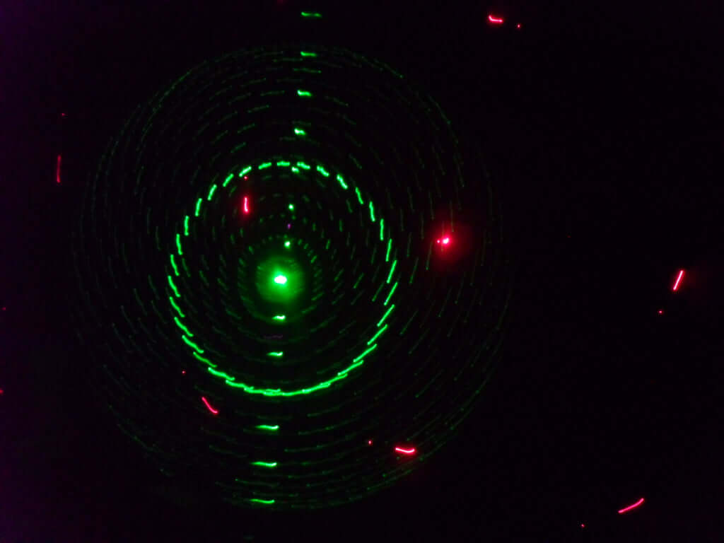 Party-Lichter, Disco-Licht, Disco-Kugel, RGB-Sound aktivierte Laserlichter, DJ-Lichtprojektor mit Fernbedienung für Weihnachten, Club-Partys, Geburtstagsgeschenk, Karaoke, KTV, Bar, Tanz, Halloween, Party-Dekorationen 
